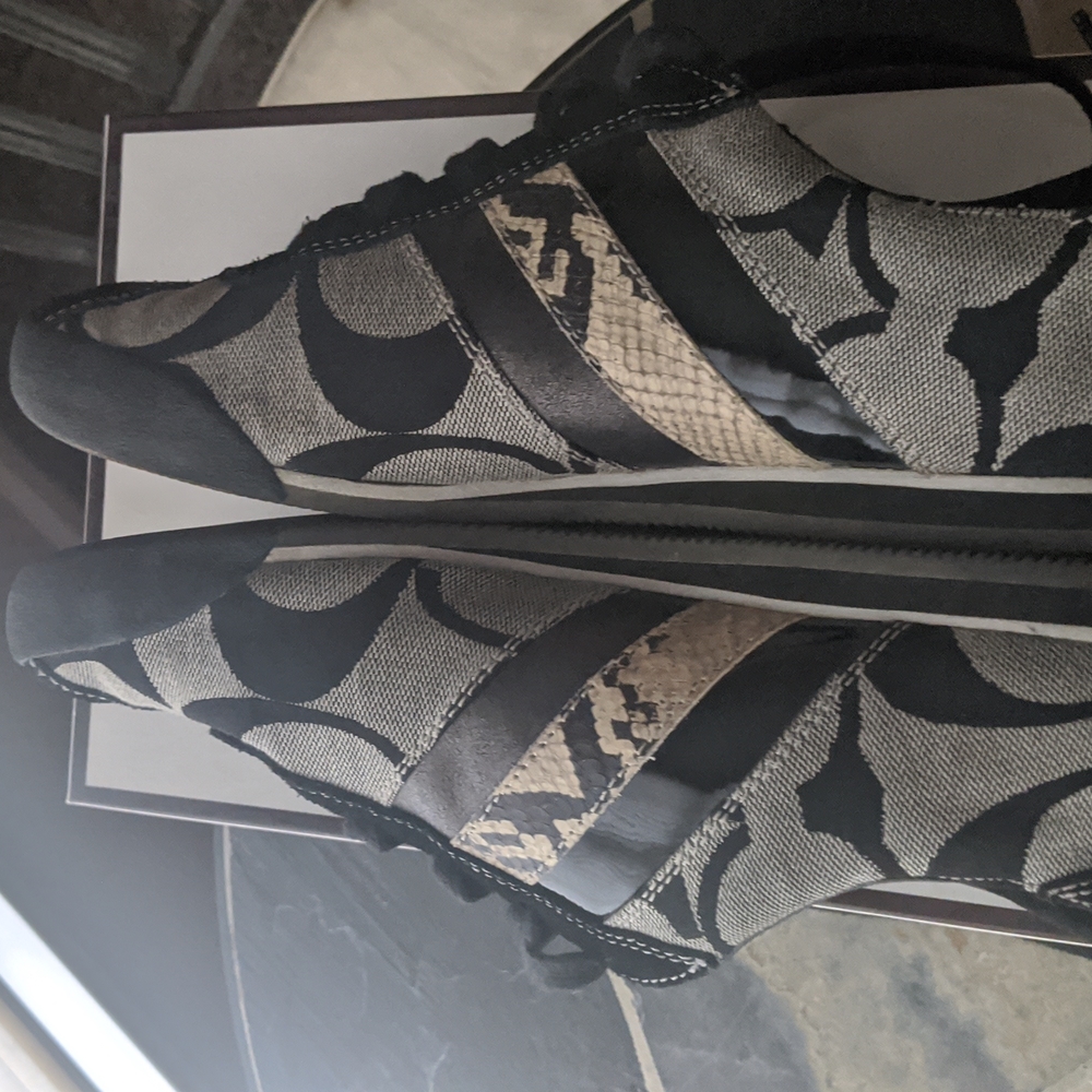 Shoes - Picture 5 of 5
